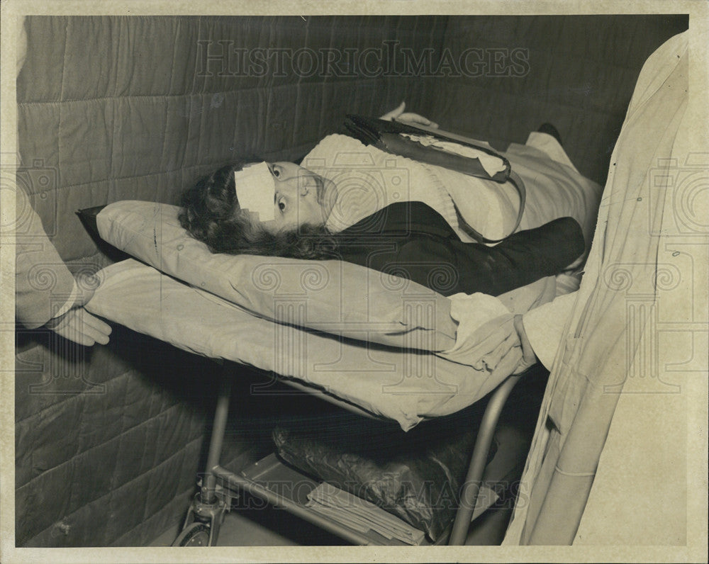 1956 Press Photo Injured girl on Stretcher weiss Memorial Hospital - Historic Images