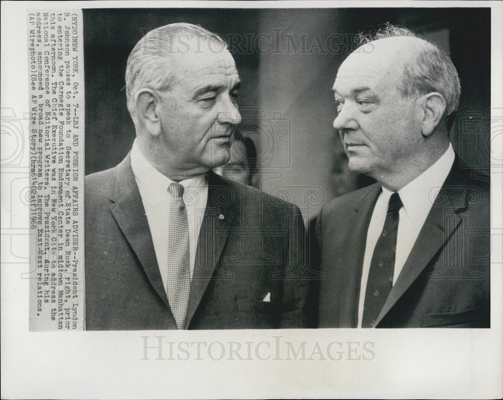 1966 Press Photo President Lyndon Johnson, Dean Rusk, Carnegie Foundation - Historic Images