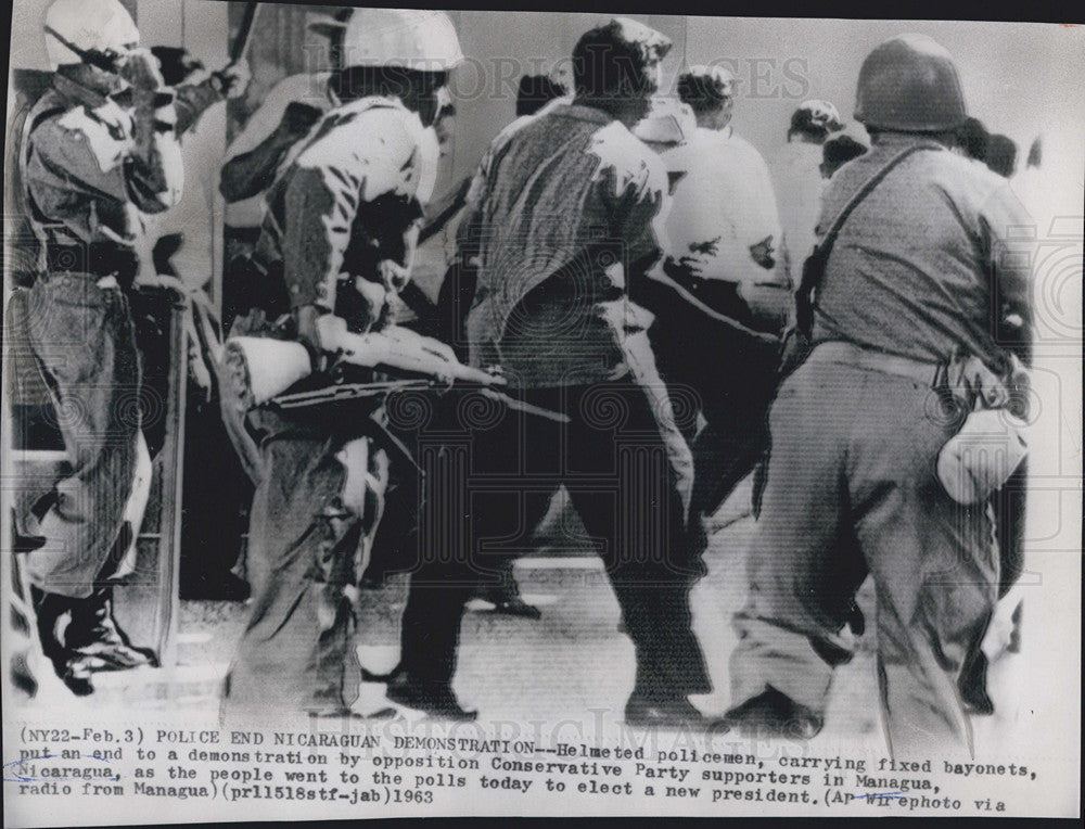 1963 Press Photo Conservative Party Supporters Protest Ended By Police With Guns - Historic Images