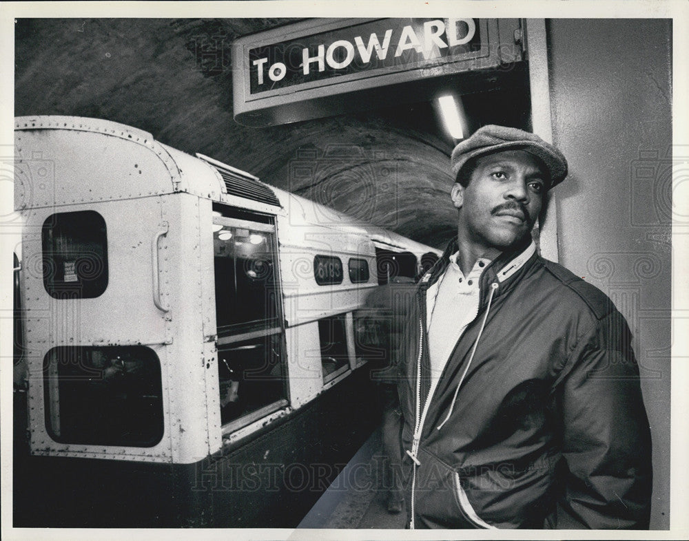 1984 Press Photo State-Lake Subway Transit Police Watch Decoy For Criminals - Historic Images