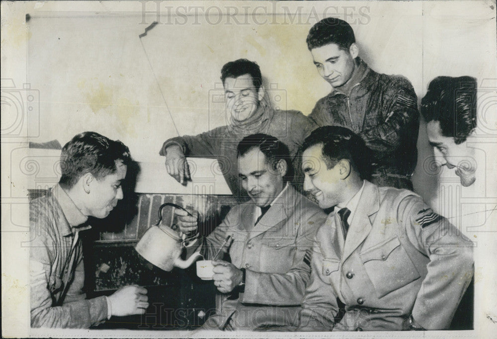 1955 Press Photo Argentina Airmen Await Internment By Uruguay - Historic Images