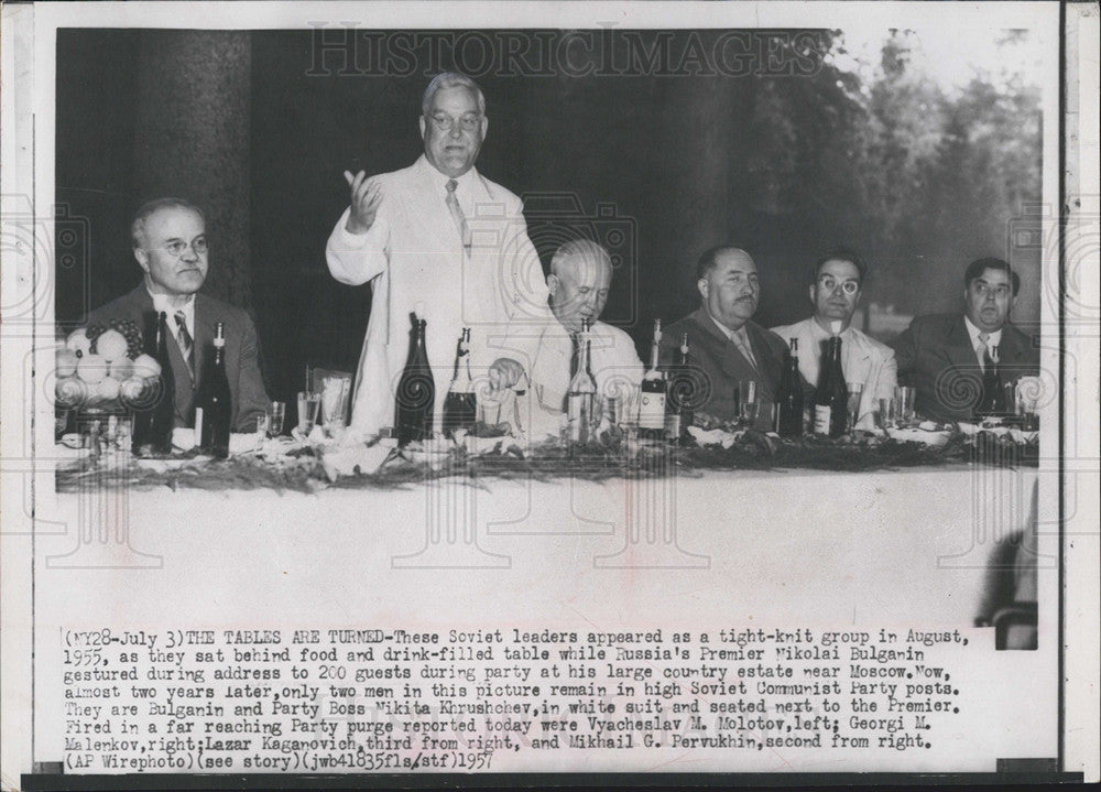 1957 Press Photo Russia Premier Nikolai Bulganin Addresses Guest - Historic Images