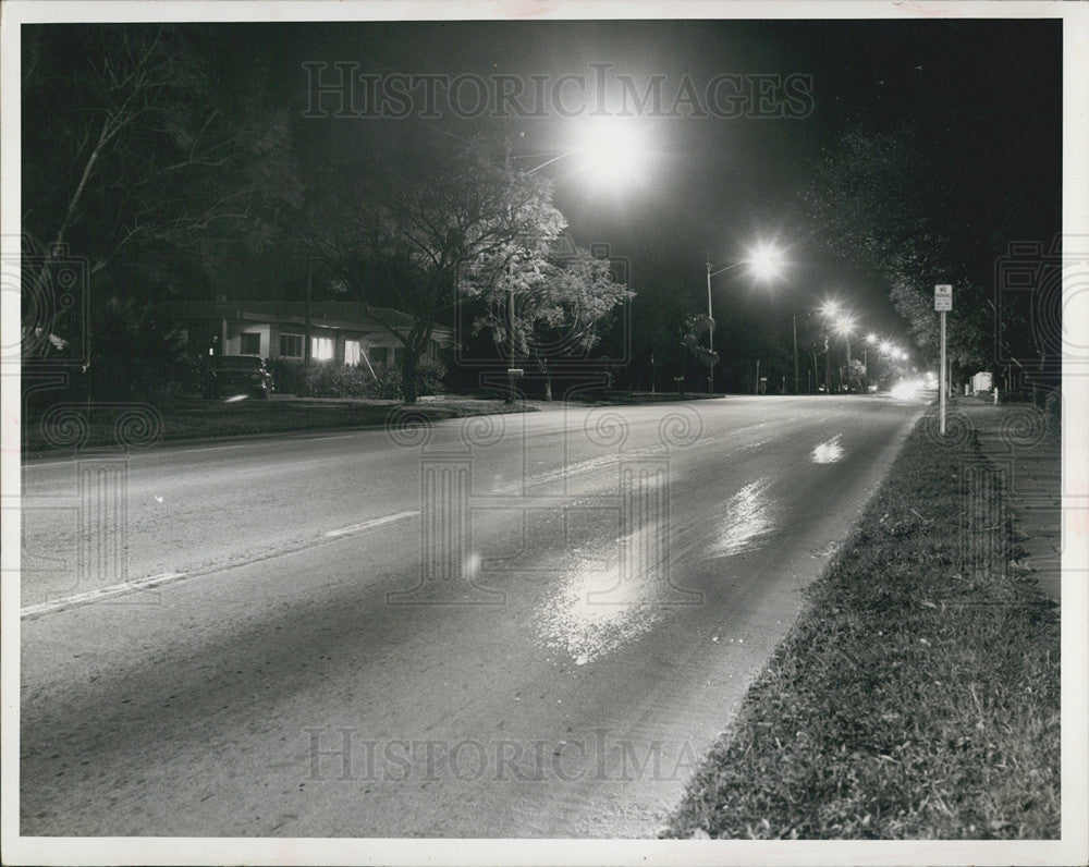 1966 Press Photo St Petersburg, Florida&#39;s Complete Installation Of Vapor Lights - Historic Images