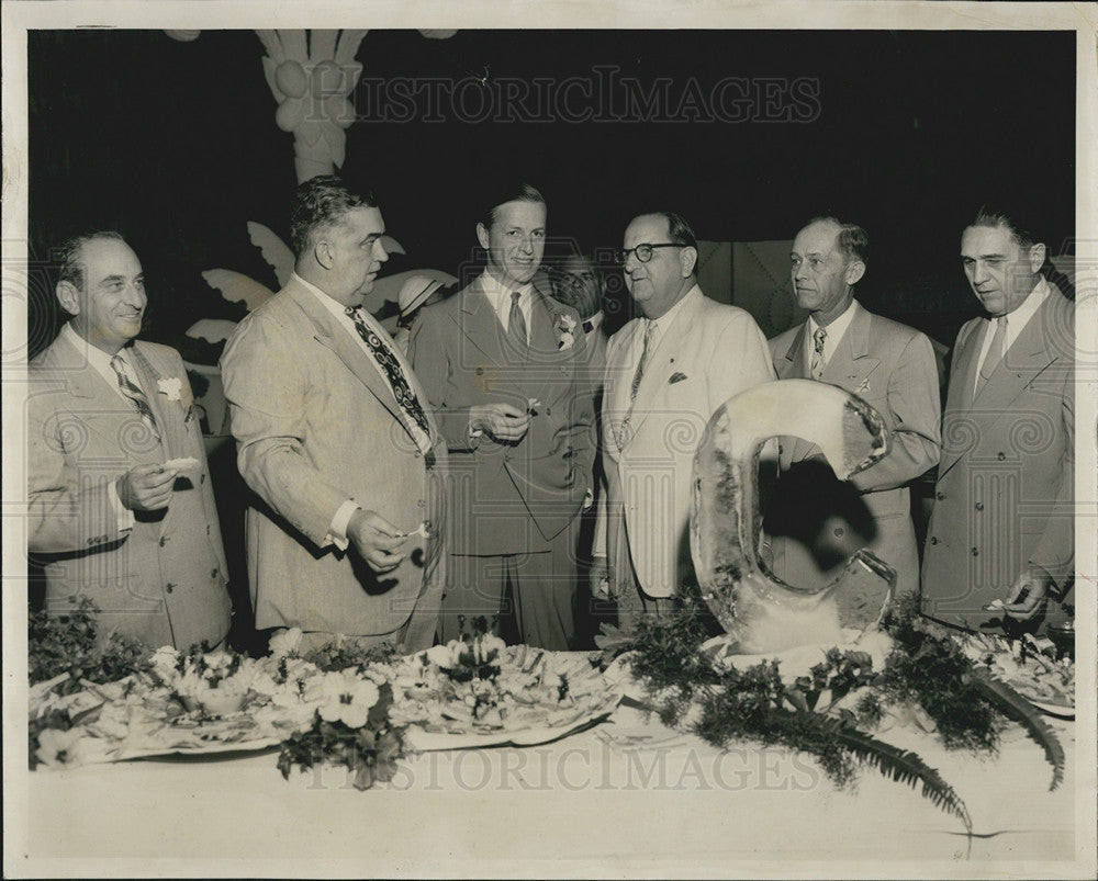 1950 Press Photo Tampa TCA Officials J Clifford MacDonald John H Dolcater - Historic Images