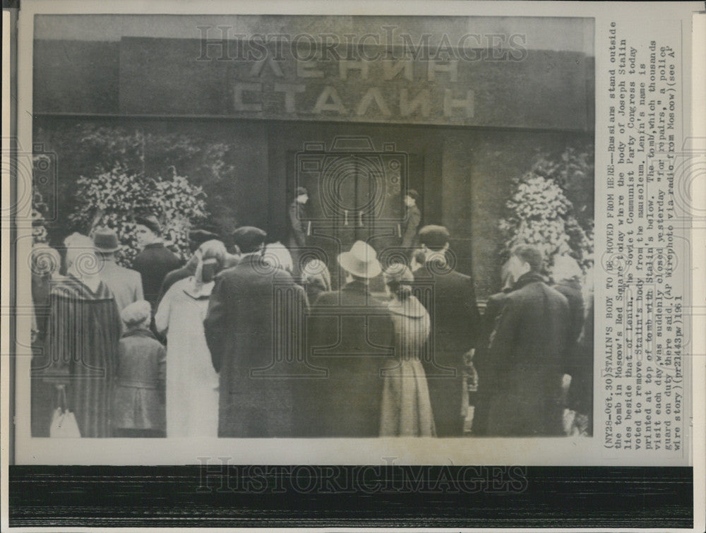 1961 Press Photo Communist Party Votes To Remove Joseph Stalin From Mausoleum - Historic Images