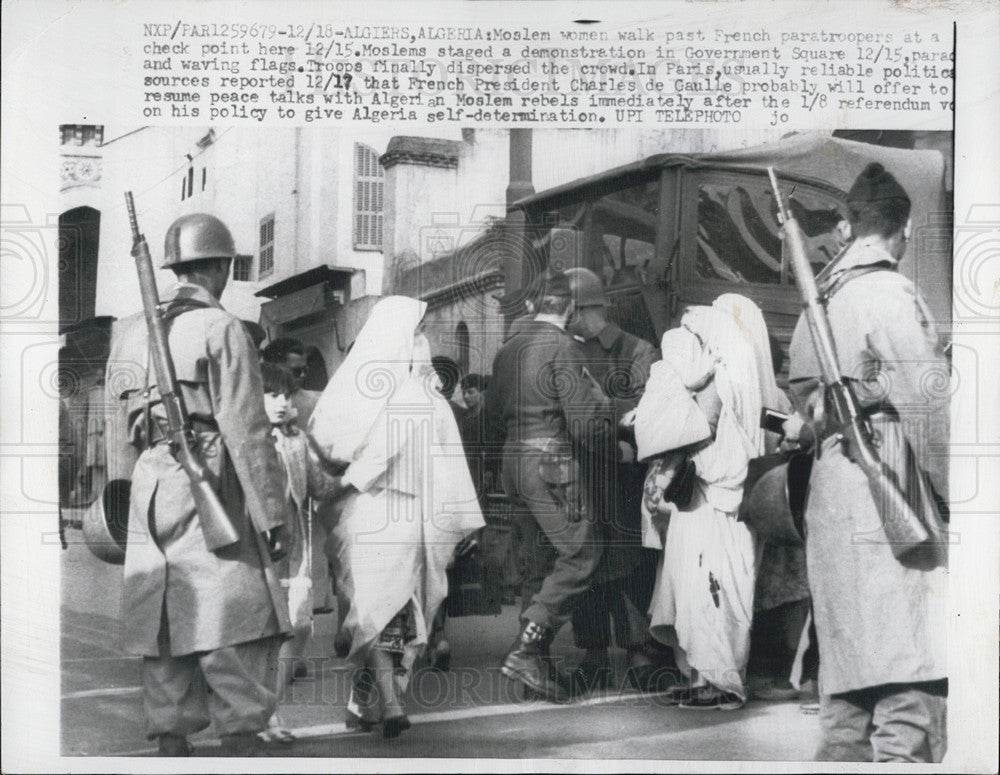 1960 Press Photo French Troops Algeria Africa - Historic Images