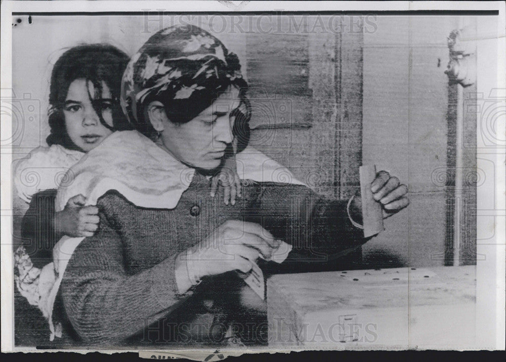 1961 Press Photo Moslem Woman Election Kabylie Algeria - Historic Images