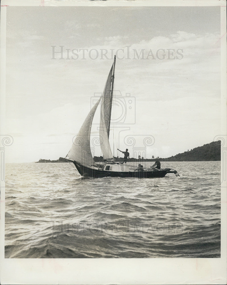 1974 Press Photo Sailing at Puerto Rico - Historic Images