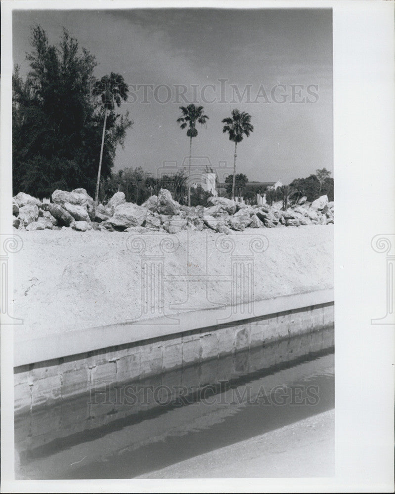 Press Photo Double Day - Historic Images