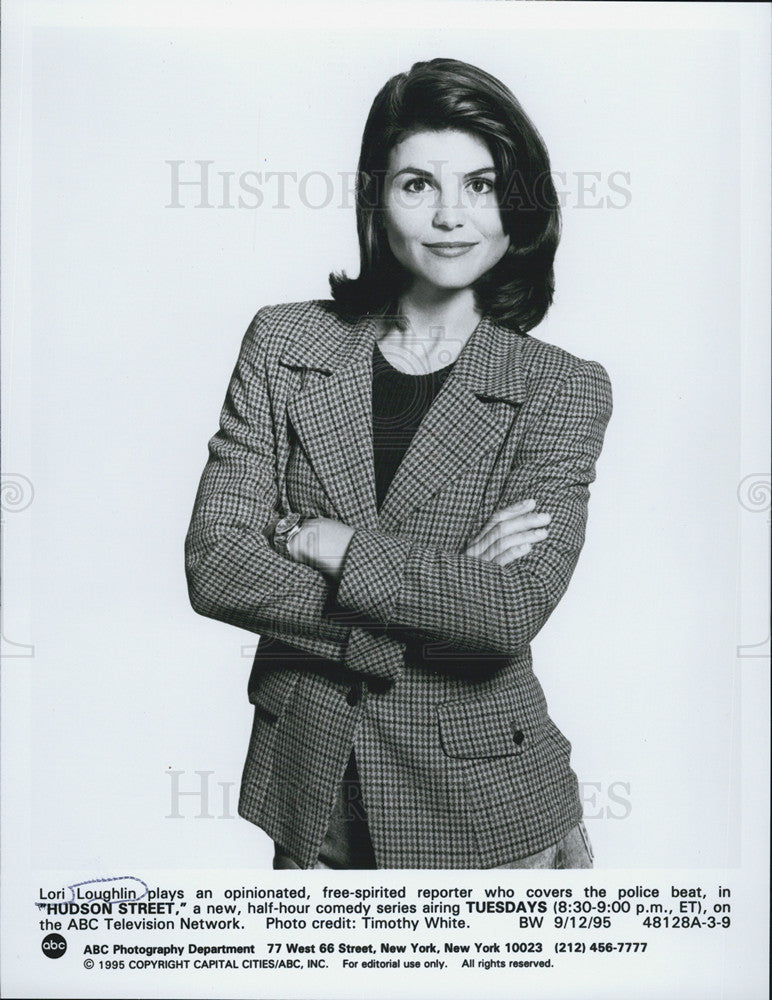 1995 Press Photo Lori Loughlin &quot;Hudson Street&quot; - Historic Images