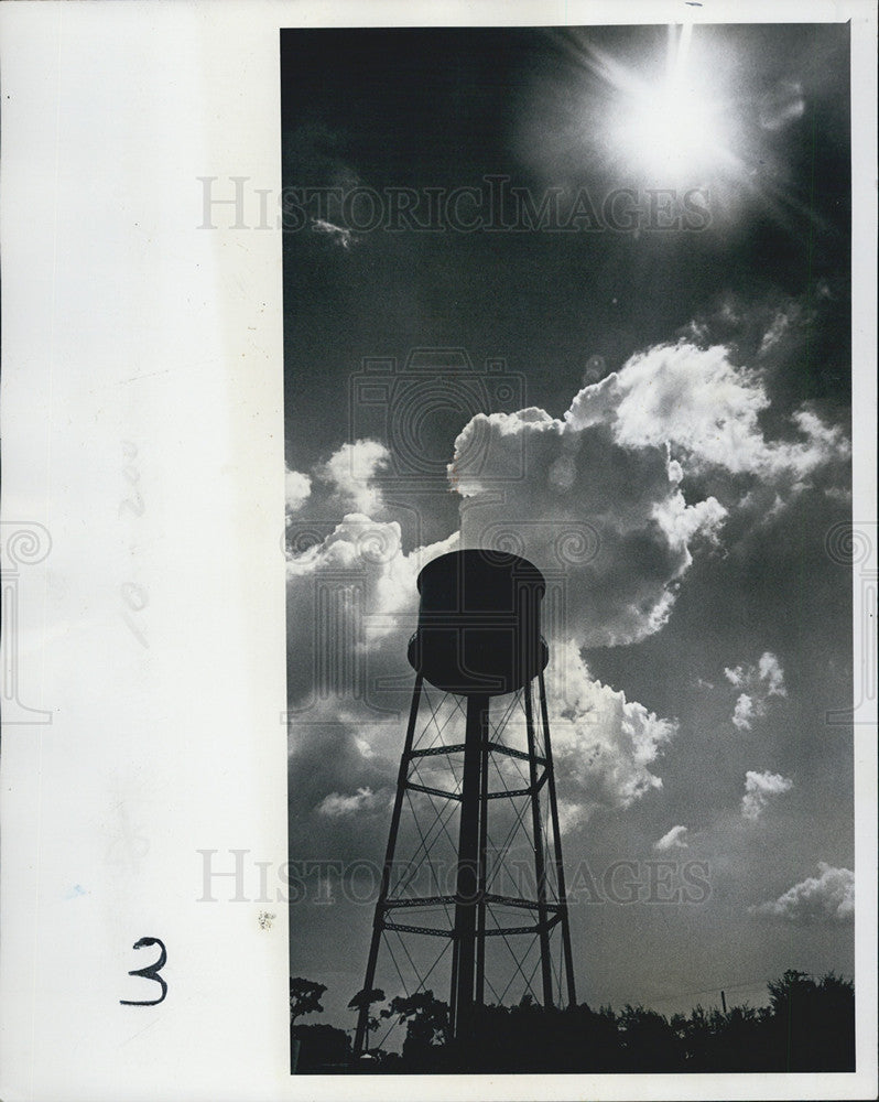 1977 Press Photo Water tower in St. Petersburg. - Historic Images