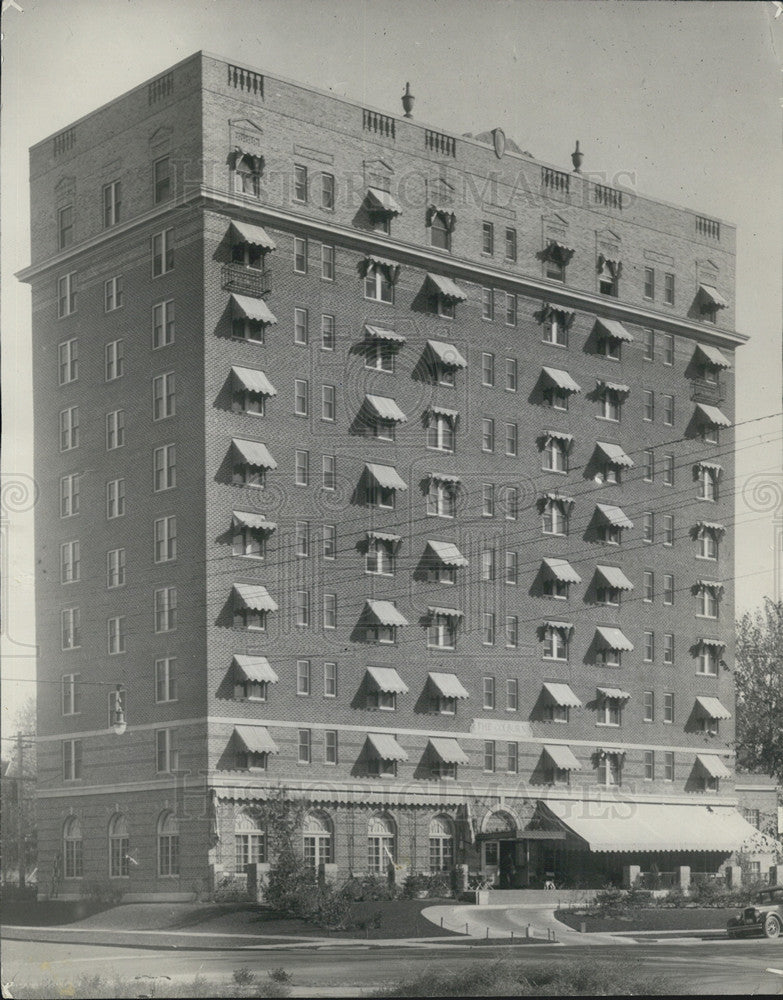 1989 Press Photo of the exterior of Colburn Hotel in Denver - Historic Images