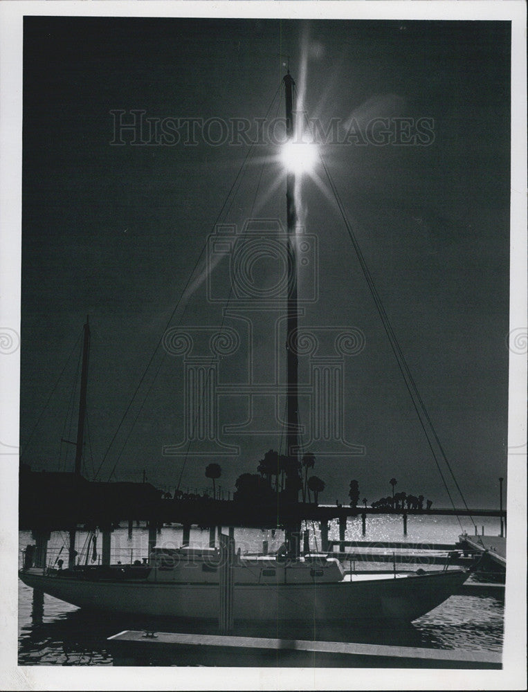 1985 Press Photo Yacht moored at St. Peterburg Marina with moon. - Historic Images