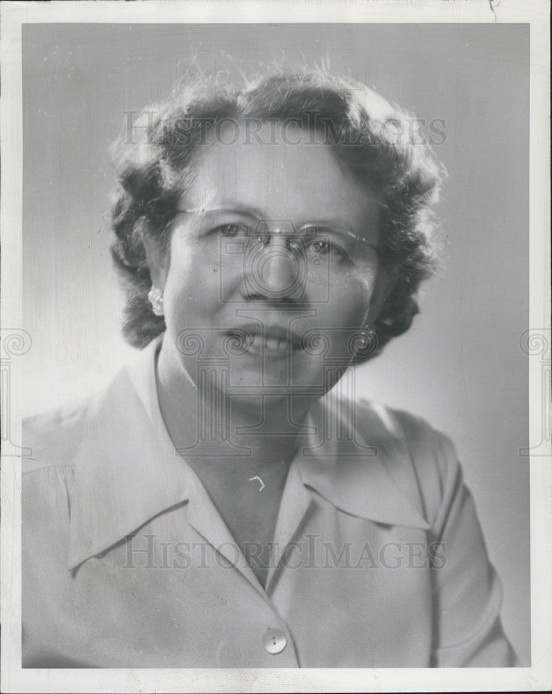 1960 Press Photo Mrs. Warren B. Cooksey, President of Girl Scouts, Metro. Detroi - Historic Images