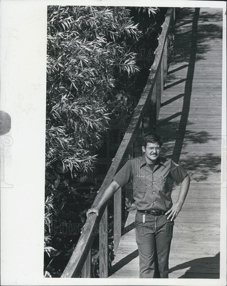 1978 Press Photo Scott Wright Sawgrass Lake Park Supervisor At Work - Historic Images