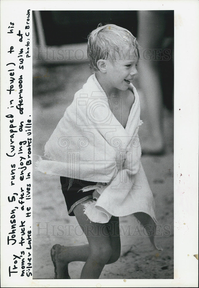 1983 Press Photo Troy Johnson enjoyed his stay at Silver Lake in Withlacoochee - Historic Images