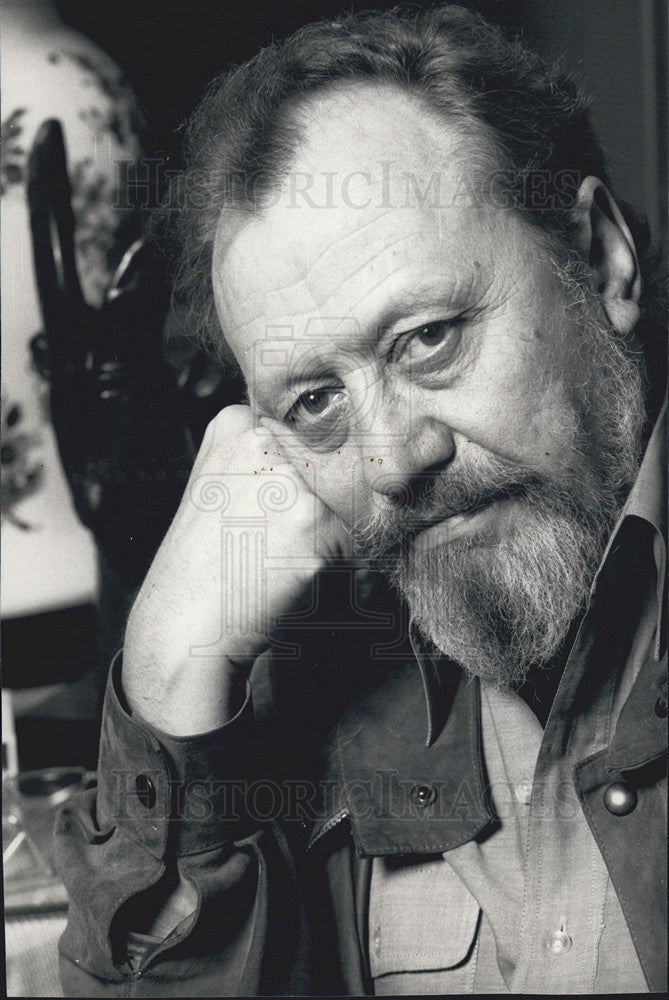 1986 Press Photo Brian Clark Playwright Whose Life Is It Anyway And The Petition - Historic Images