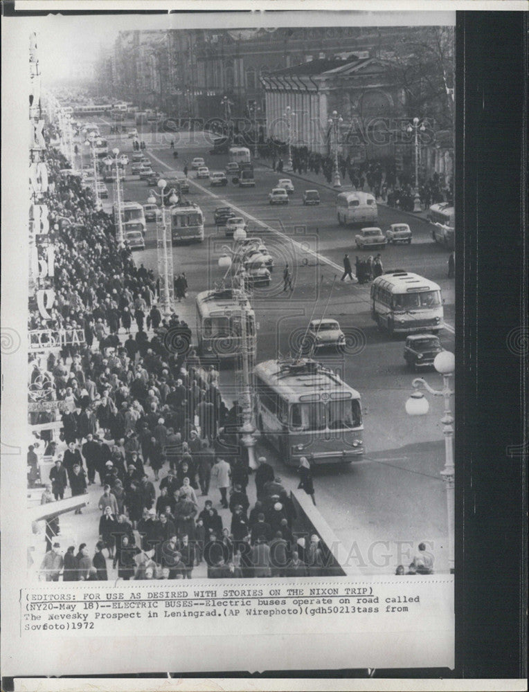 1972 Press Photo Electric Buses Called The Nevesky Prospect In Leningrad Russia - Historic Images