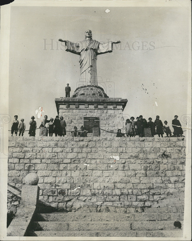 Press Photo Monument of Christ on Mount Calvario, near Milan, Italy. - Historic Images