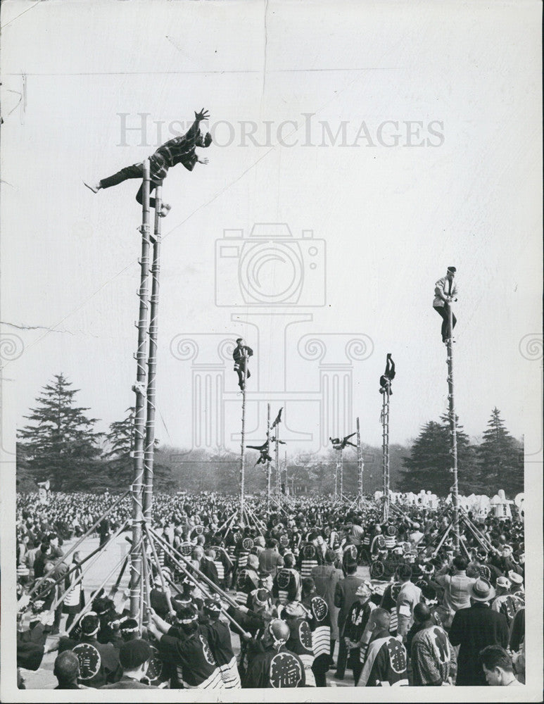 1959 Press Photo Members of the Yedo Firemen&#39;s Commemorative Association perform - Historic Images