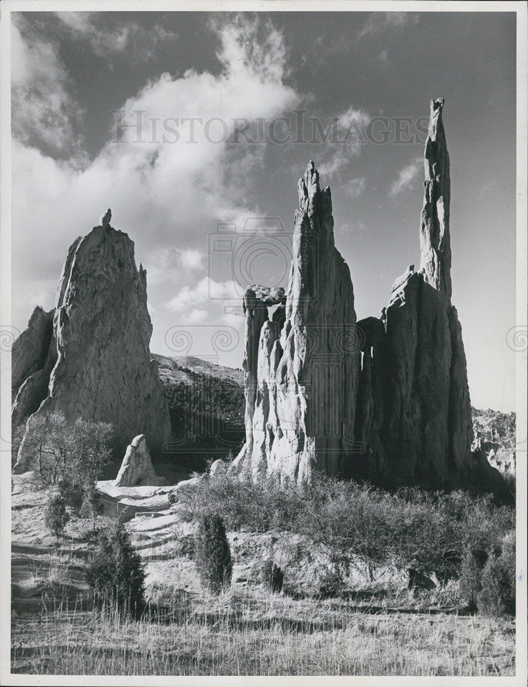 Press Photo Pictured is the Garden of the Gods, a rock formation, in Colorado. - Historic Images