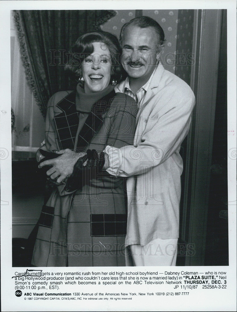 1933 Press Photo Carol Burnett and Dabney Coleman Star in "Plaza Suite" - Historic Images