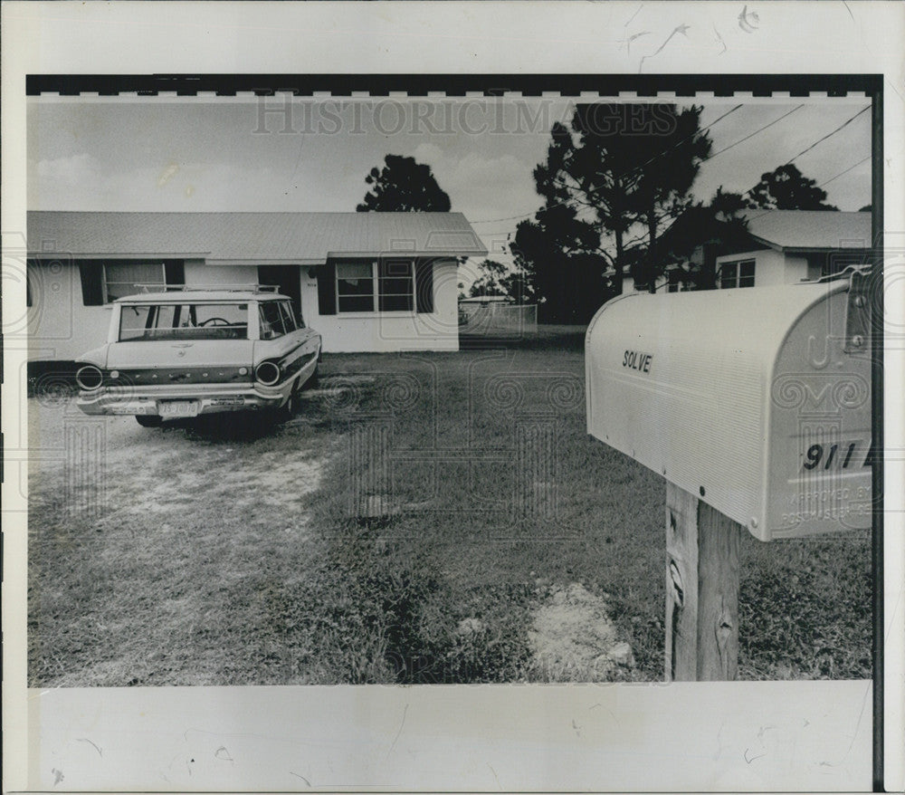 Press Photo House used by SOLVE - Historic Images