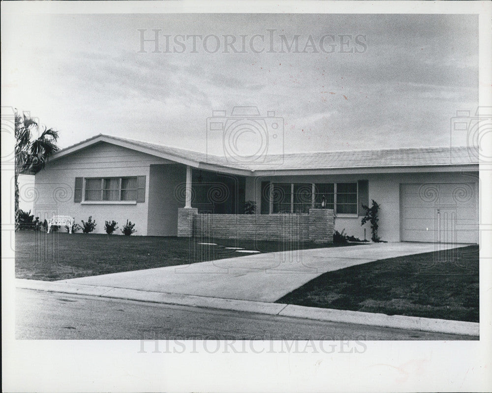 1963 Press Photo Waterfront Home San Remo Shore Subdivision Florida - Historic Images