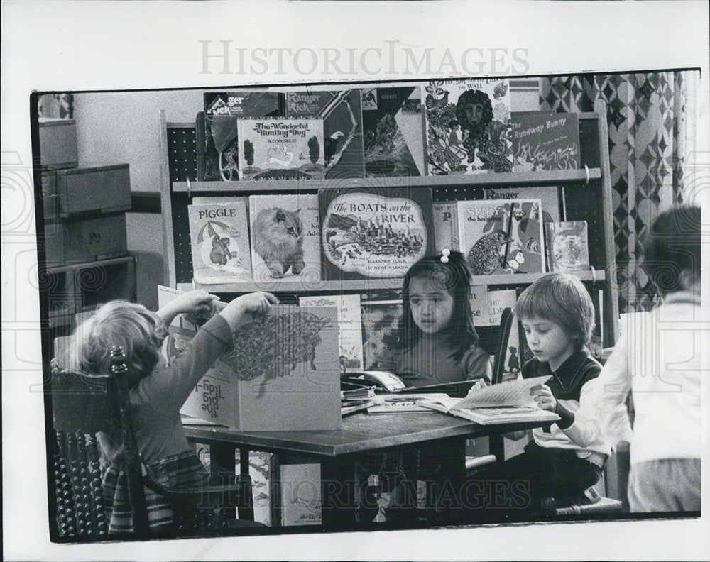 1976 Press Photo Avery Coonley School,Downers Grove,teaches kids not subjects - Historic Images