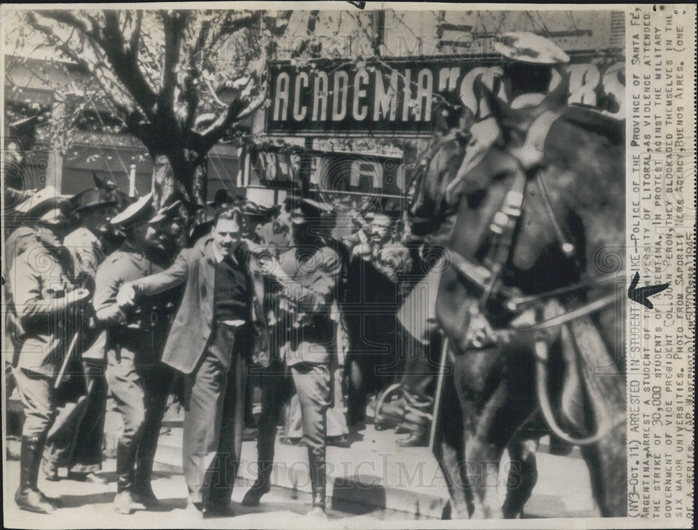 1945 Press Photo Sante Fe Argentina Arrest Student Protest Against Military Rule - Historic Images