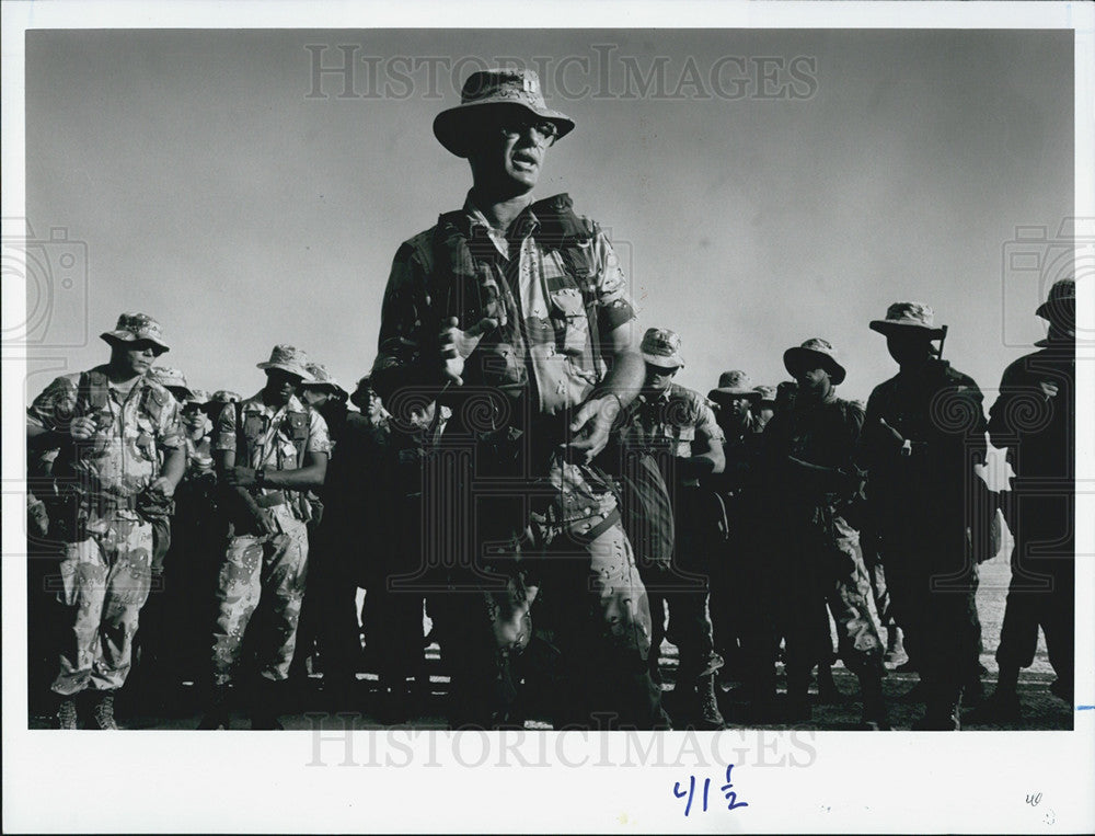 1980 Press Photo US Middle east involvement Capt Steve Fraunfelter - Historic Images