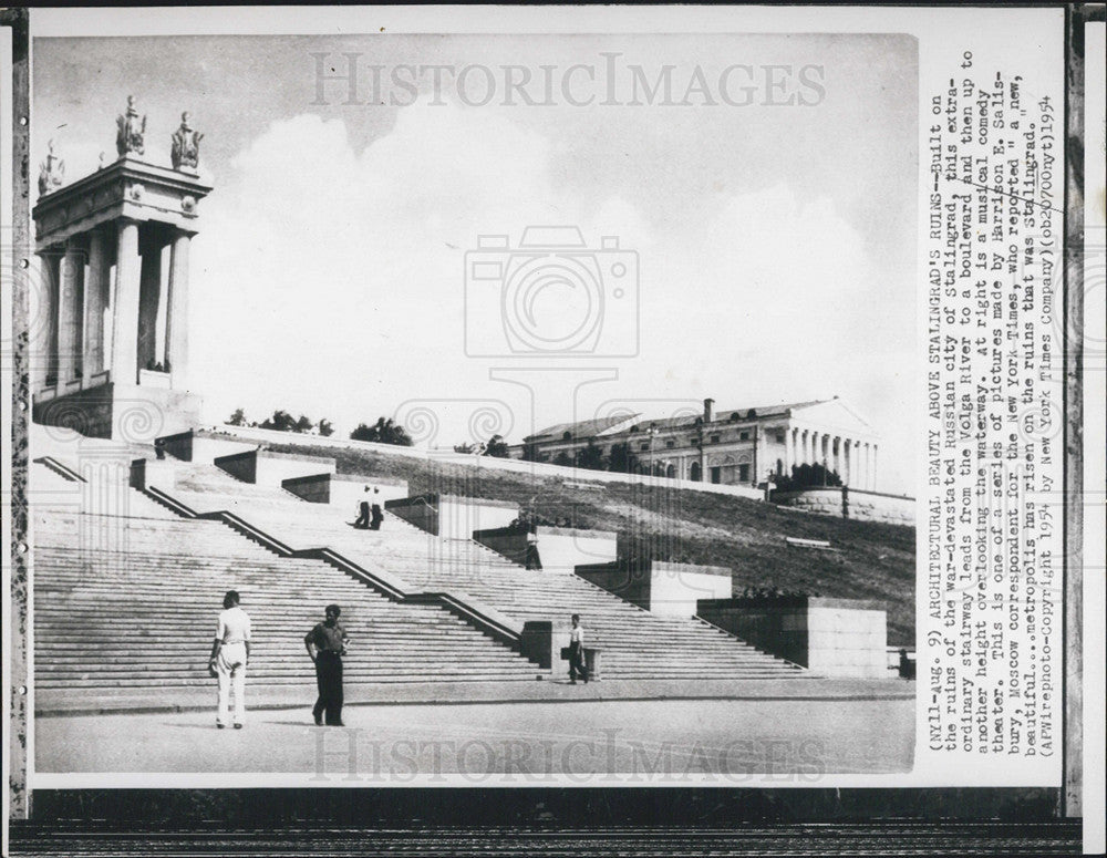 1954 Press Photo Scene from the steps of the Ruins of Stalingrad where the city was built - Historic Images