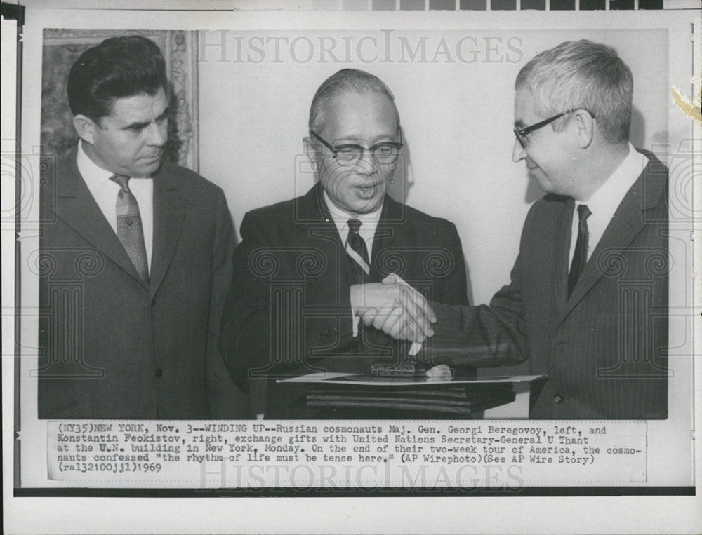 1969 Press Photo cosmonauts Konstantin Feoktistov &amp; Maj Gen Georgy Berogovoy - Historic Images