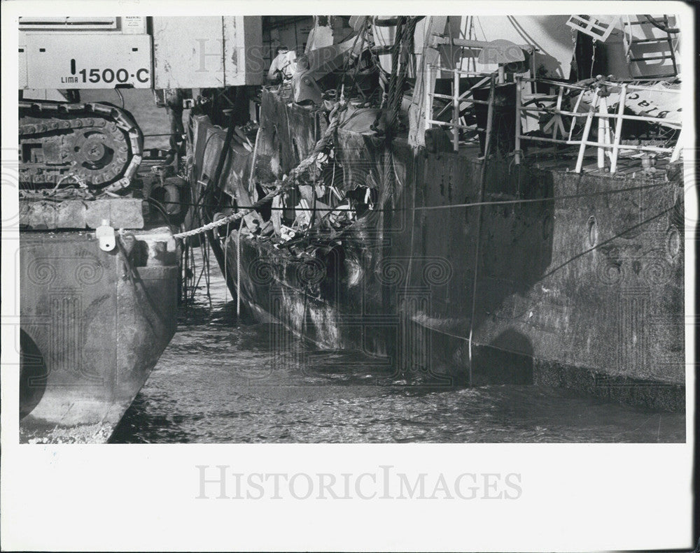 1980 Press Photo Military Watercraft Blackthorn Capricorn - Historic Images