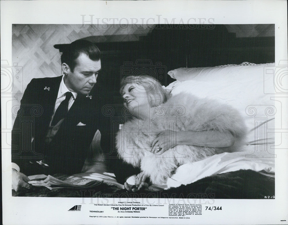 1975 Press Photo Dirk Bogarde &amp; Iza Miranda staring in &quot;The Night Porter&quot; - Historic Images