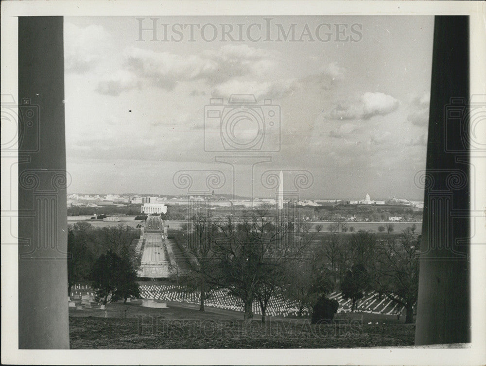 1960 Press Photo View of the pillared porch of Robert E. Lee mansion - Historic Images