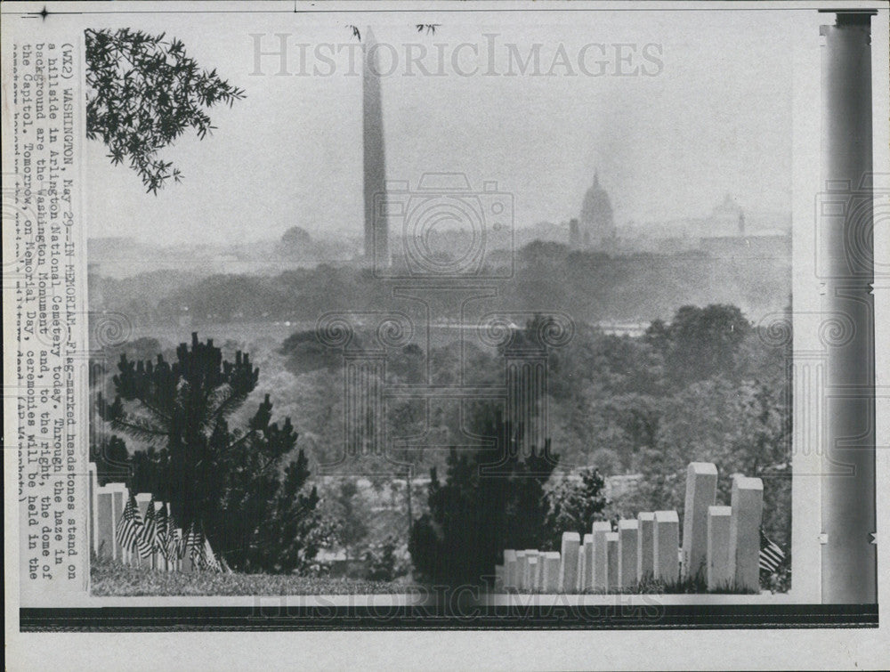 Press Photo Flags Mark Headstones In Arlingtron Nat&#39;l Cemetery With Wash Monumnt - Historic Images