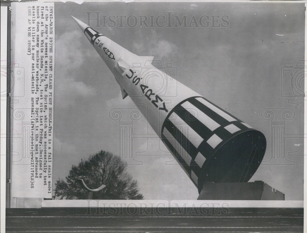 1965 Press Photo Full Scale Model of &quot;The Sprint&quot; US Army Missile Killer - Historic Images