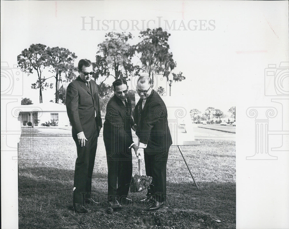 1964 Press Photo Belleair Florida Civic Center Groundbreaking - Historic Images