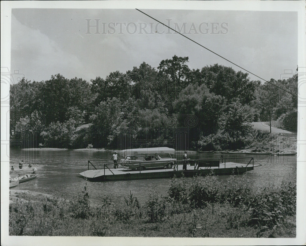 1964 Press Photo  Ferry Takes Cars Across River in Missouri - Historic Images