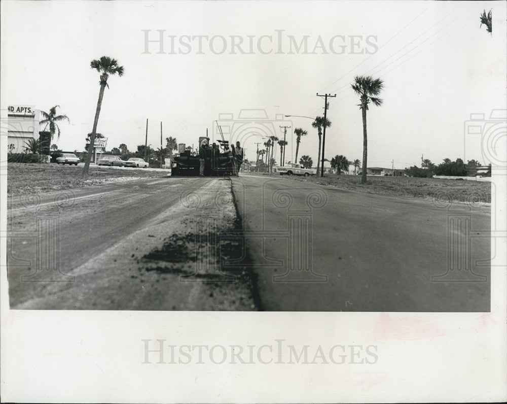 1966 Press Photo Road Work Gulf Blvd Clearwater Belleair Beach - Historic Images