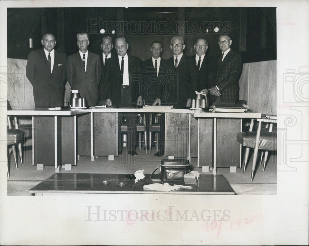 1966 Press Photo Mayor &amp; Councilmen of Bellaire Beach - Historic Images