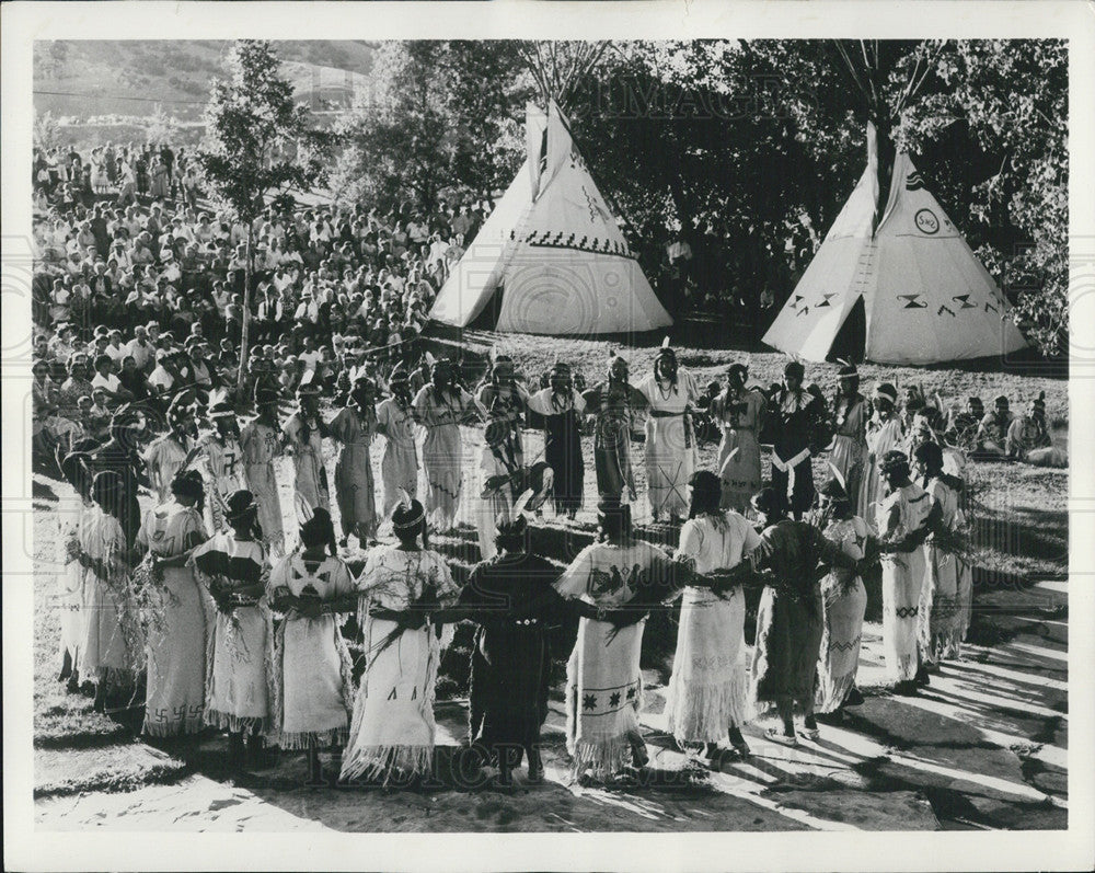 Press Photo Shoshone Pageant Gift of the Waters - Historic Images