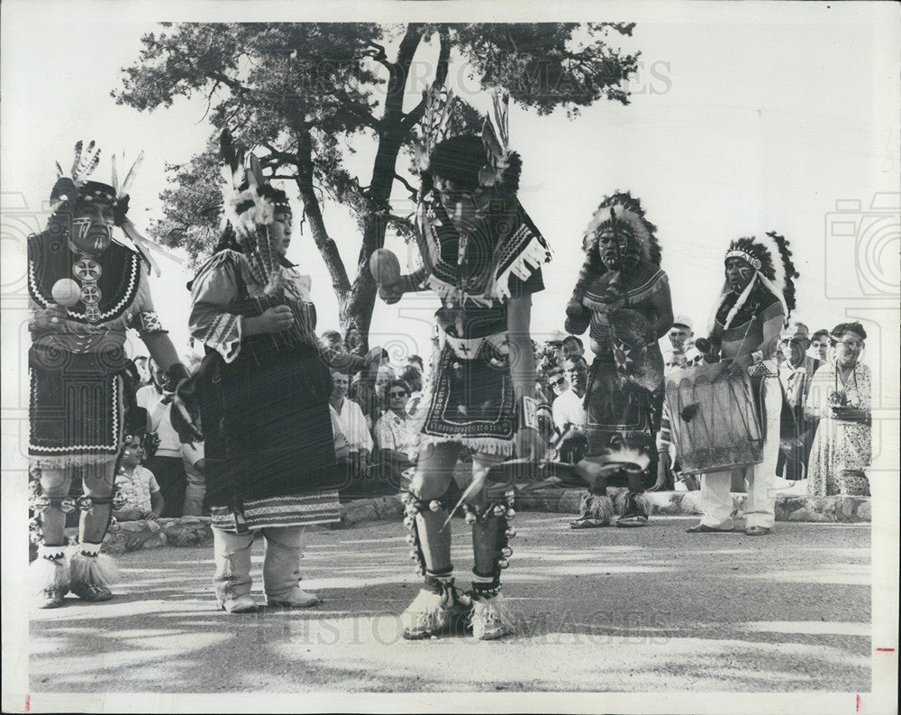 1964 Press Photo Hopi Indians Dance in Jack Douglas&#39; &quot;America&quot; - Historic Images