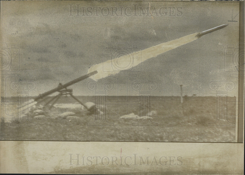 1968 Press Photo Viet Cong Test Rocket Controlled By South Vietnam Troops - Historic Images