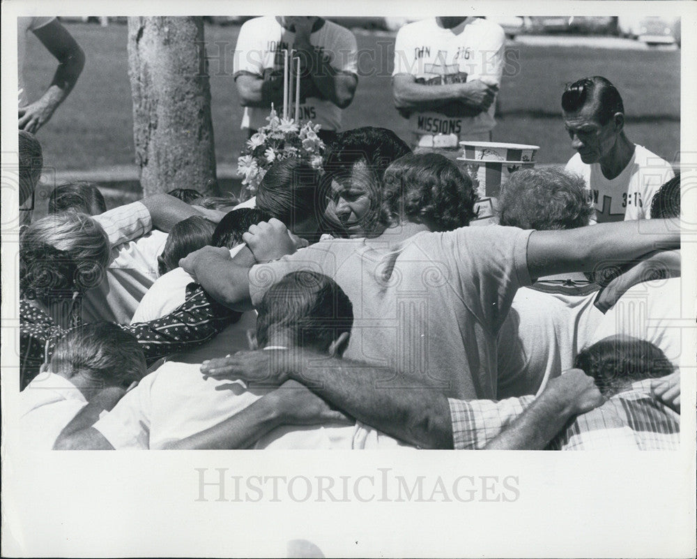 1974 Press Photo Religious session, John 3:16 Mission - Historic Images