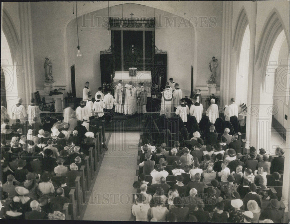 1935 Press Photo Blessed Sacrament Church Dedication - Historic Images