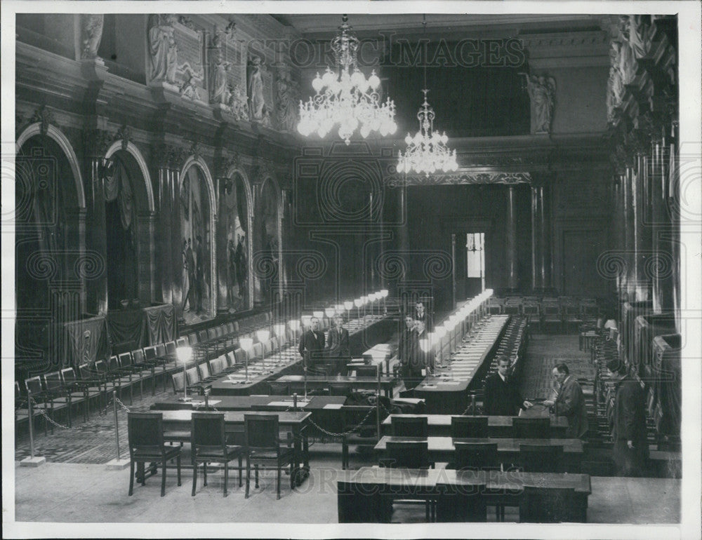 1937 Press Photo Conference Room in Palais Des Academies in Brussels, Belgium - Historic Images