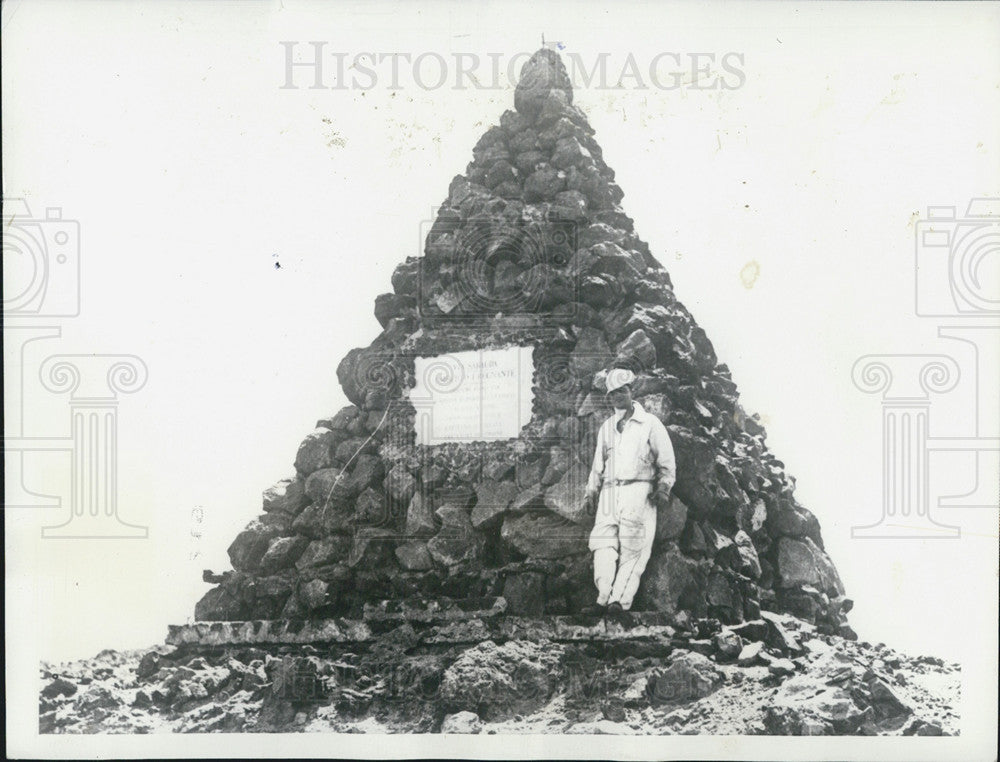 1924 Press Photo A rustic monument in Adowa, Ethiopia - Historic Images