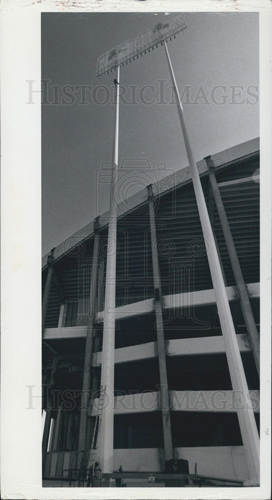 1975 Press Photo outside view of the Tampa Stadium in Florida - Historic Images